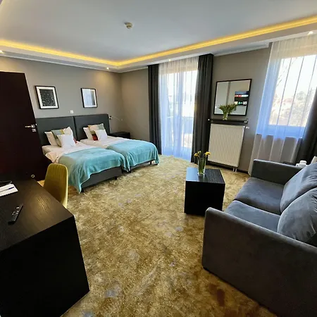 Готель Malta Premium